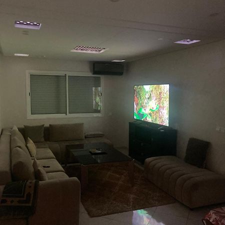 Appartement De Luxe Meuble Centre Ville קניטרה מראה חיצוני תמונה